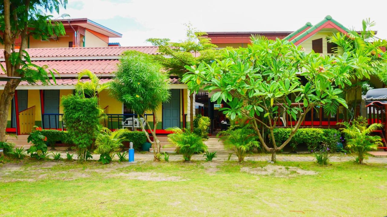 Chongkhao Resort- Phi Phi Island Exterior photo