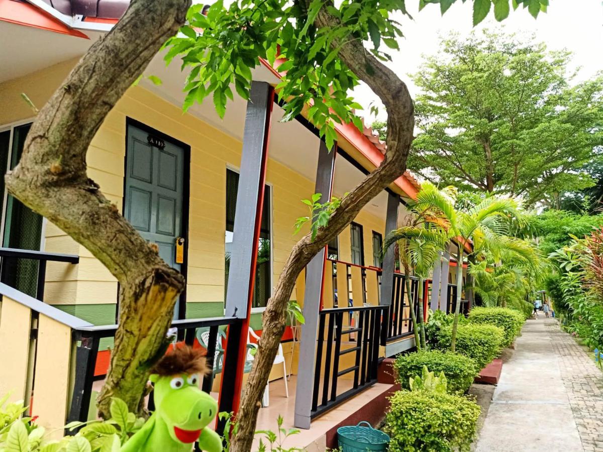 Chongkhao Resort- Phi Phi Island Exterior photo